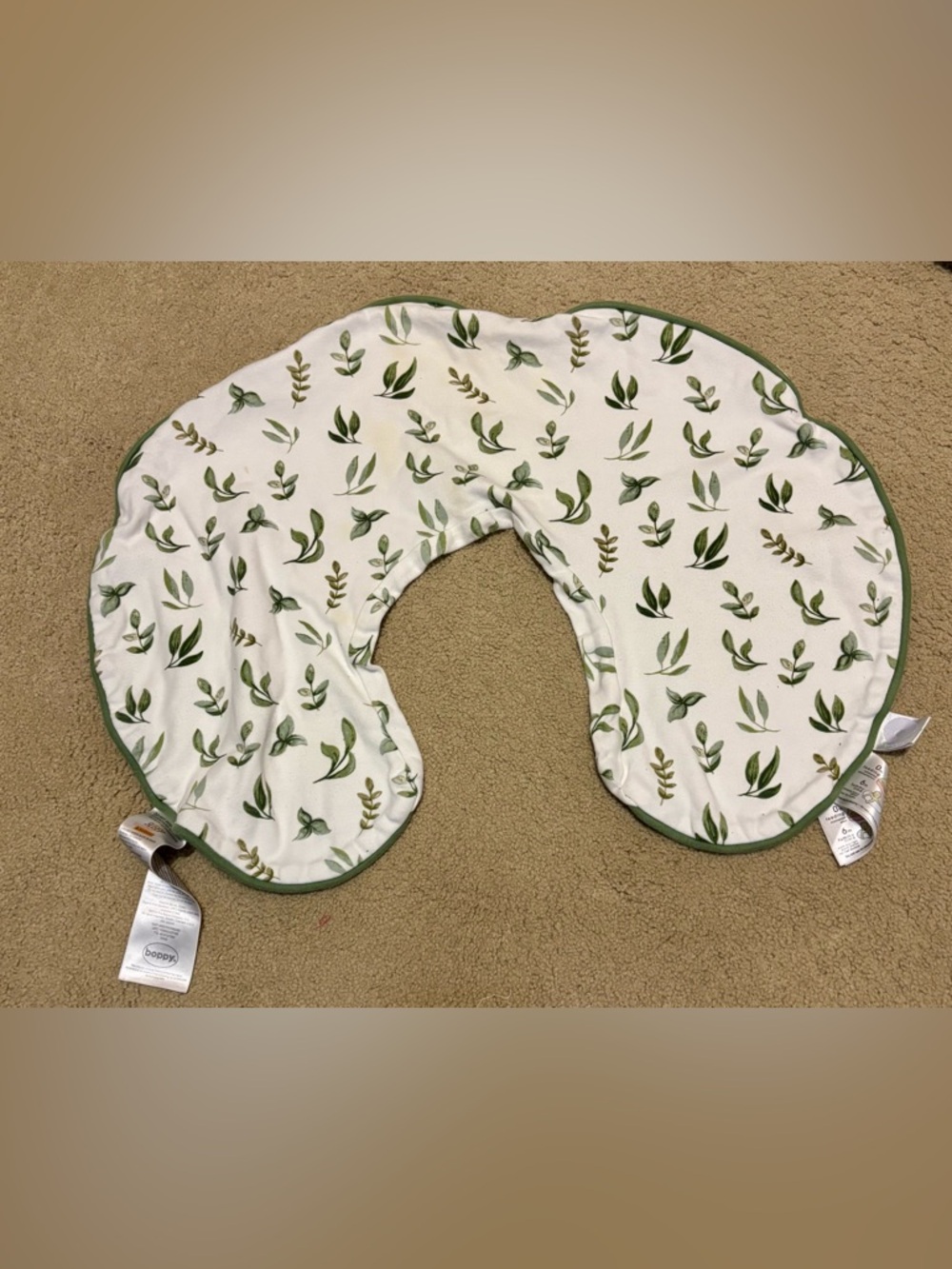 Boppy White and Green Leaf Print Cover
